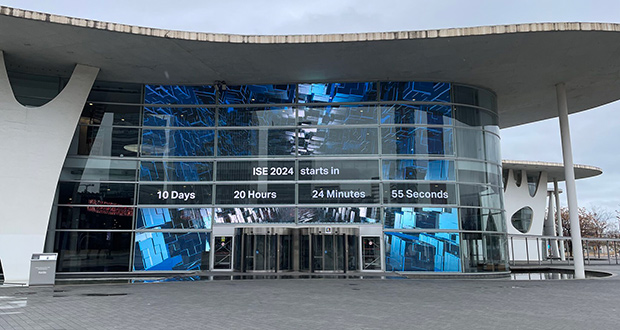 Realtime-Department-transprent-LED-screen-Fira-De-Barcelona-Gran-Via-620x330-1.jpg